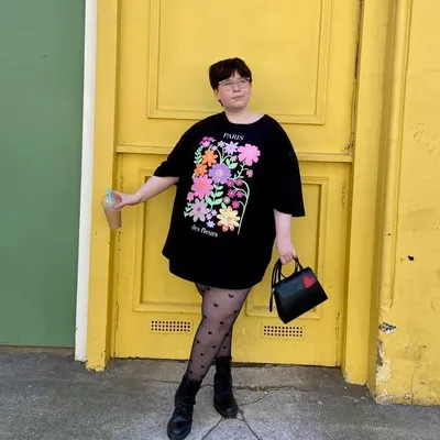 Mandie ✨ profile