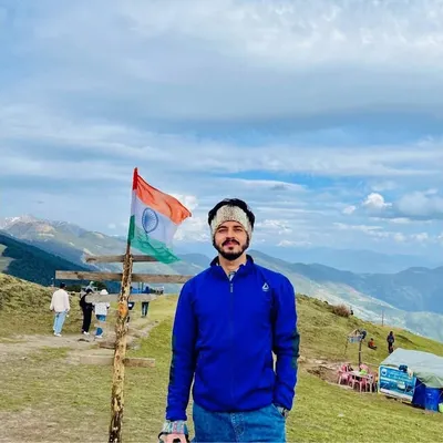 Aman Kishor Tiwari profile