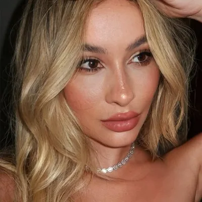 AMANDA BEATRIZ profile