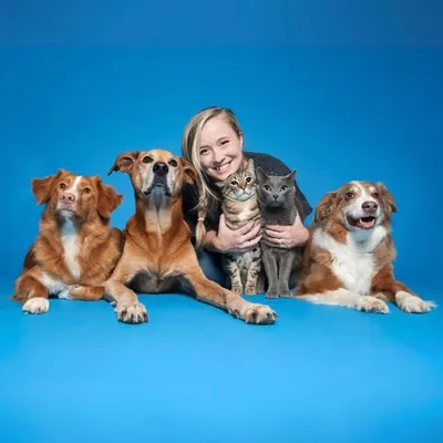 Amber Aquart | Certified Dog Trainer & Pet Behavior Expert profile
