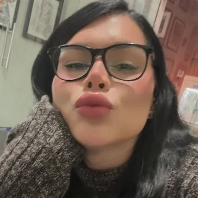 AMBER AMELIE profile