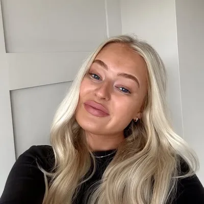 Amber Knight🦋 profile