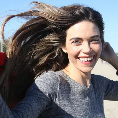 Amelia Heinle profile
