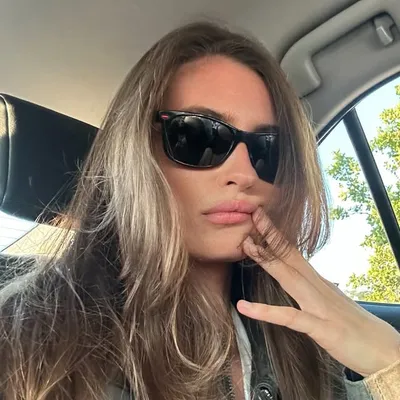 Amélie Carrara profile
