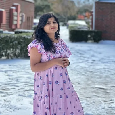 Akhila Maloth profile