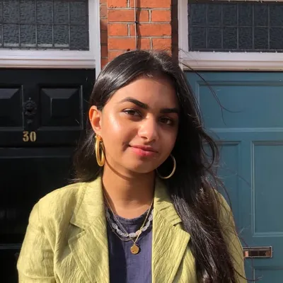 Amika George profile