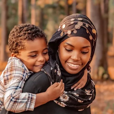 Amirah Castillo | Honest Motherhood profile