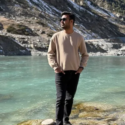 Amit Badwaik profile