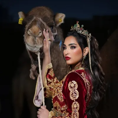 AMNA Maison Couture © profile