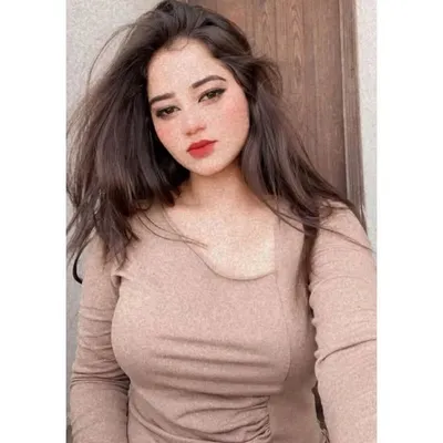 Amna khan profile