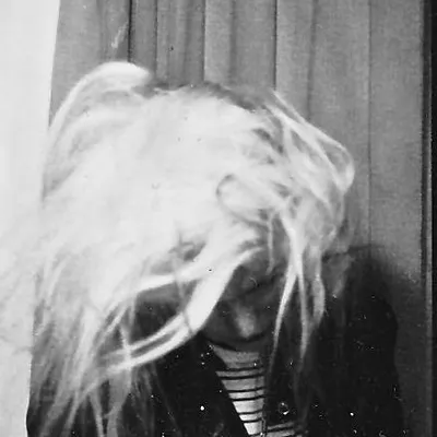 Alison Mosshart profile