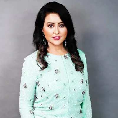 Amruta Fadnavis Fanclub profile