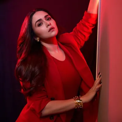 Amruta Khanvilkar profile