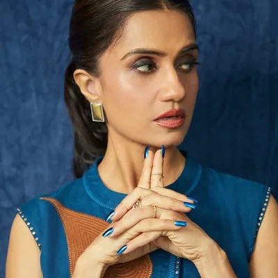 Amruta Subhash profile