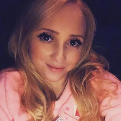Amy Connelly profile