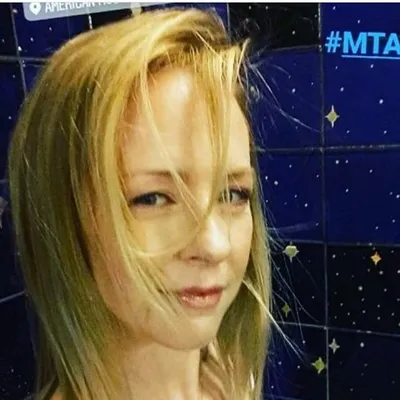 Amy Hargreaves profile