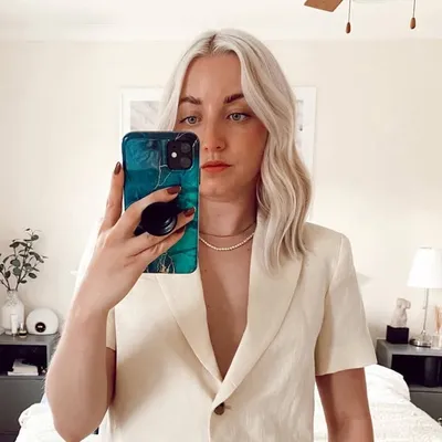 Amy Stone | Daily Outfits profile