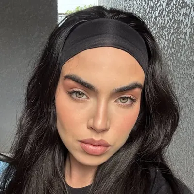 Ana Andrade profile