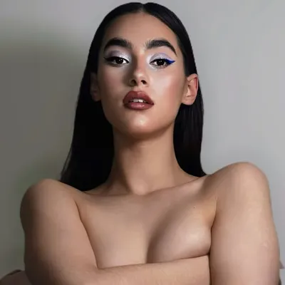 Bella🌺🦋 profile
