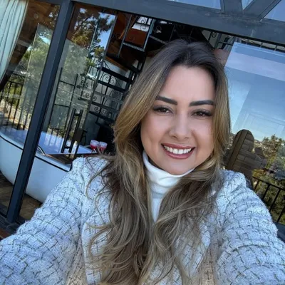 Ana Júlia Fontes profile