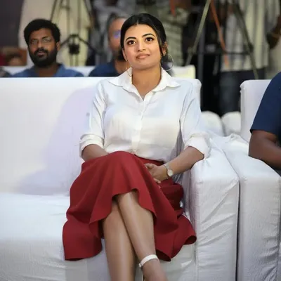 Kayal anandhi fans page profile
