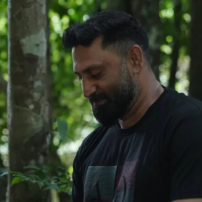 Anas Kora profile
