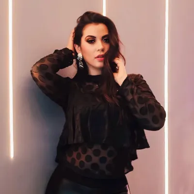 Ana Valero profile