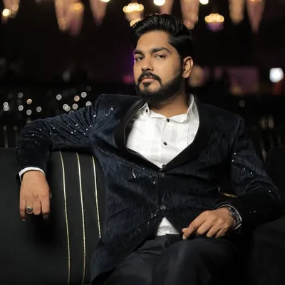 Anchor Mohit Rathore profile