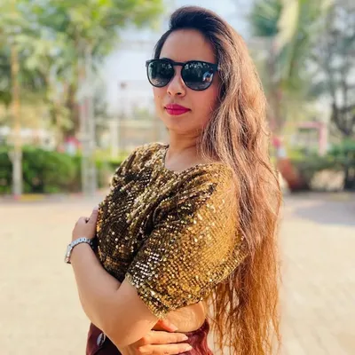 Rozmin Surani profile
