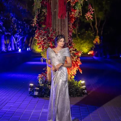 Anchor Meen (Sharma Seema) profile