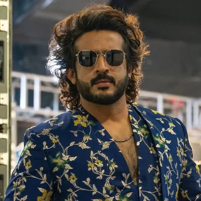 Ravi Kiran profile