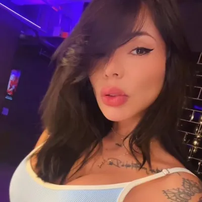 ANDREA GIRALDO profile