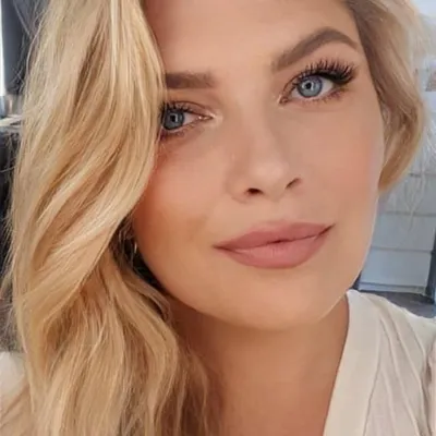Pro Makeup Artist & Photographer profile