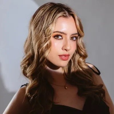 Andrea LLamosas profile