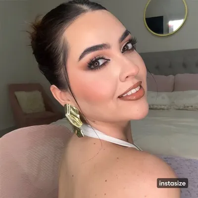 Andrea Calderón|Maquillaje profile