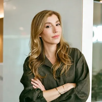 Andrea Lisbona profile