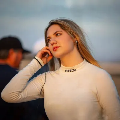 Andrea Lozano profile