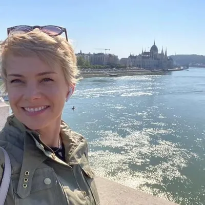 ANDREA OSVART profile
