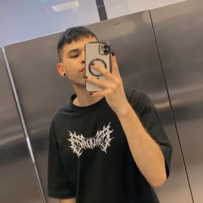 A N D R E S C A S A S 🖤 profile