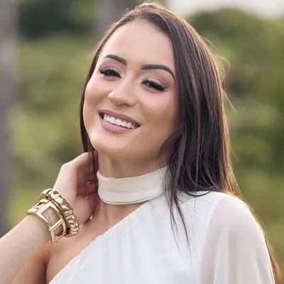 Andressa Leal profile