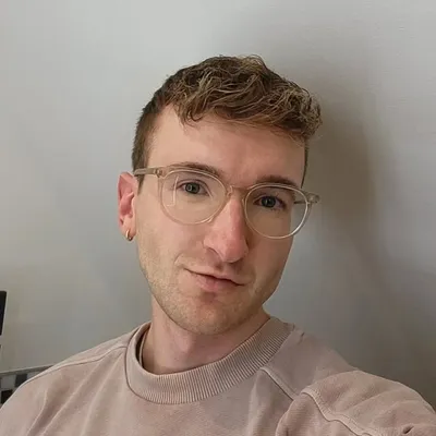 André profile