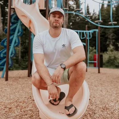 Andrew Fleet profile
