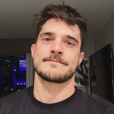 Andy Mientus profile