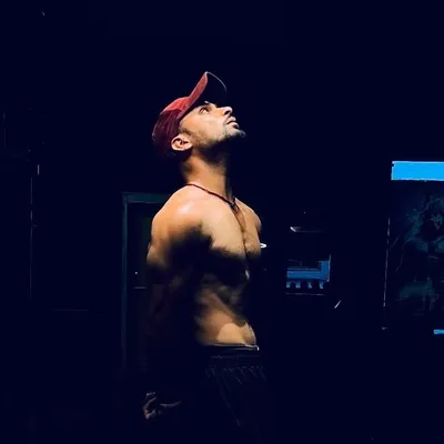 A n e k ⚡️ profile