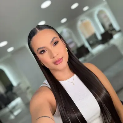 Angela Ferrer profile