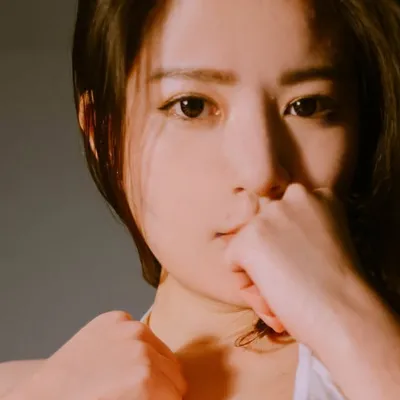๐ ๐ก ๐ ๐ ๐ ๐ . ๐ profile