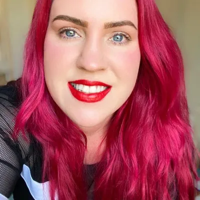 Amanda DeLozier ♡ profile
