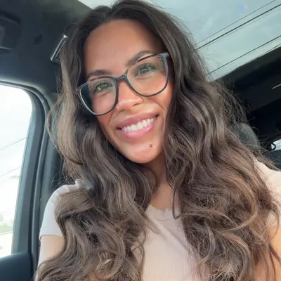 Angelica Maxwell profile