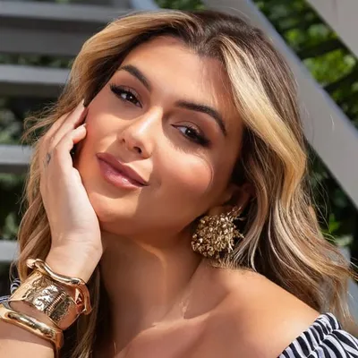 ANGÉLICA OLIVEIRA profile