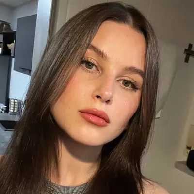 Angelina profile